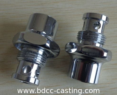 CNC-gefertigte Messingfittings mit Nickelbeschichtung, hergestellt in China von einem professionellen Hersteller