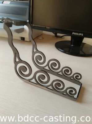 Prägen, Gehäuse für Manometer, Metallstanzteile aus Edelstahl mit allen Arten von Oberflächen, Stanzteile