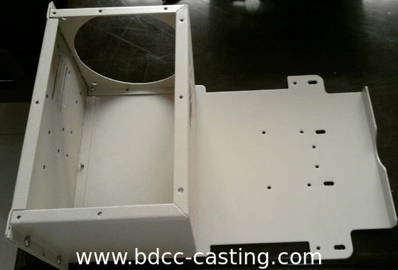 Prägen, Gehäuse für Manometer, Metallstanzteile aus Edelstahl mit allen Arten von Oberflächen, Stanzteile