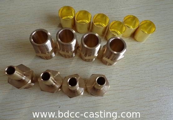 Verarbeitung kundenspezifischer Rohrverbindungen aller Art, CNC-Bearbeitung, Messingfittings, hergestellt in China vom professionellen Hersteller