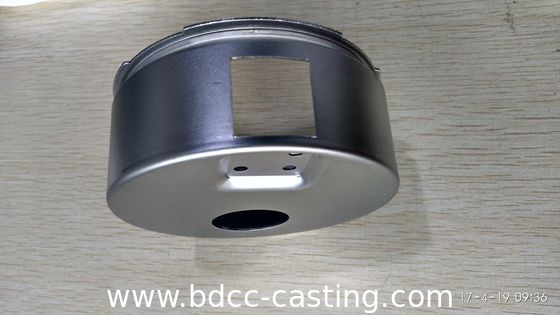 Prägen, Gehäuse für Manometer, Metallstanzteile aus Edelstahl mit allen Arten von Oberflächen, Stanzteile