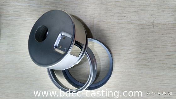 Prägen, Gehäuse für Manometer, Metallstanzteile aus Edelstahl mit allen Arten von Oberflächen, Stanzteile