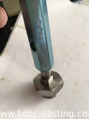 Kundenspezifische Bearbeitung aller Arten von Materialien, eine Vielzahl von Spezifikationen, mechanische Bearbeitungsteile; Verbindungen, Rohrverbindungen, Gussteile