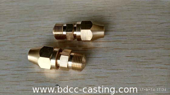 Verarbeitung kundenspezifischer Rohrverbindungen aller Art, CNC-Bearbeitung, Messingfittings, hergestellt in China vom professionellen Hersteller