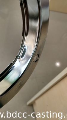 Prägen, Gehäuse für Manometer, Metallstanzteile aus Edelstahl mit allen Arten von Oberflächen, Stanzteile