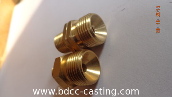 Verarbeitung kundenspezifischer Rohrverbindungen aller Art, CNC-Bearbeitung, Messingfittings, hergestellt in China vom professionellen Hersteller