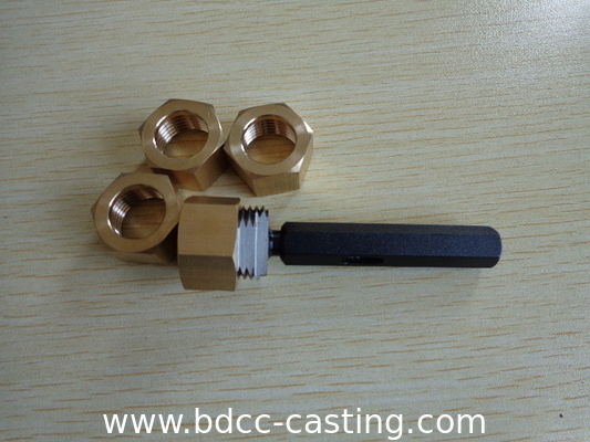 Verarbeitung kundenspezifischer Rohrverbindungen aller Art, CNC-Bearbeitung, Messingfittings, hergestellt in China vom professionellen Hersteller