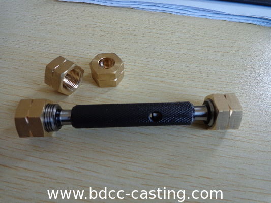 Verarbeitung kundenspezifischer Rohrverbindungen aller Art, CNC-Bearbeitung, Messingfittings, hergestellt in China vom professionellen Hersteller