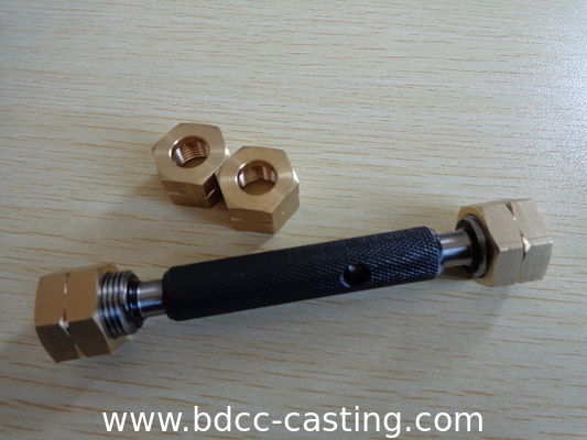 Verarbeitung kundenspezifischer Rohrverbindungen aller Art, CNC-Bearbeitung, Messingfittings, hergestellt in China vom professionellen Hersteller