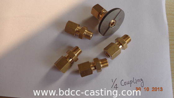 Verarbeitung kundenspezifischer Rohrverbindungen aller Art, CNC-Bearbeitung, Messingfittings, hergestellt in China vom professionellen Hersteller