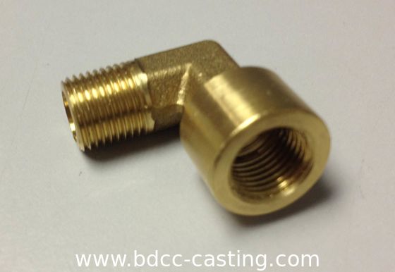 Verarbeitung kundenspezifischer Rohrverbindungen aller Art, WINKEL, CNC-Bearbeitung, Messingfitting, hergestellt in China von einem professionellen Hersteller