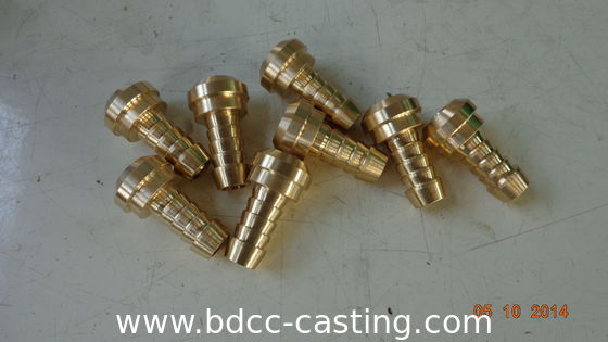 Verarbeitung kundenspezifischer Rohrverbindungen aller Art, CNC-Bearbeitung, Messingfittings, hergestellt in China vom professionellen Hersteller