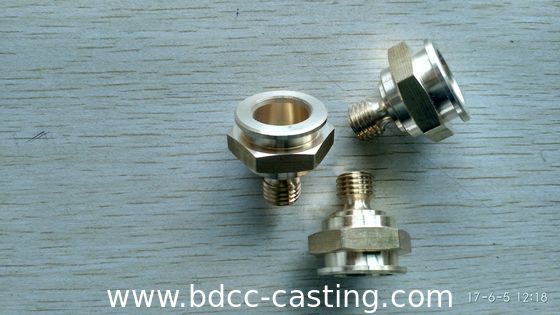 Kundenspezifisches CNC-Bearbeitungsteil mit allen Arten von Oberflächen, hergestellt von einem professionellen Hersteller in China