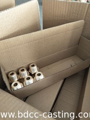 Verarbeitung von kundenspezifischen Rohrverbindungen aller Art, Adaptern, Messing-Gewindefittings, Gewindefittings aus Messing, hergestellt in China