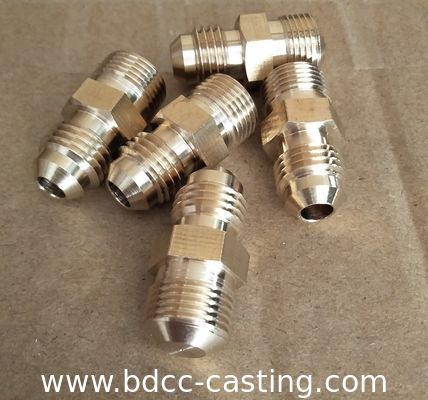 Verarbeitung von kundenspezifischen Rohrverbindungen aller Art, Adaptern, CNC-Bearbeitung, Messingfittings, Messingmuttern und -schrauben. Gewindefittings aus Messing