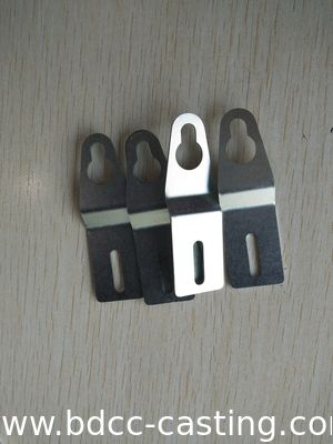 Prägen, Gehäuse für Manometer, Metallstanzteile aus Edelstahl mit allen Arten von Oberflächen, Stanzteile