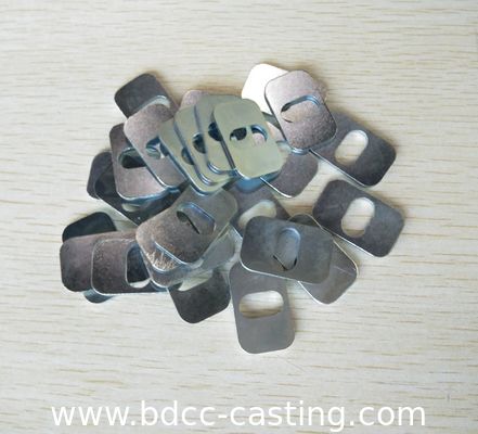 Prägen, Gehäuse für Manometer, Metallstanzteile aus Edelstahl mit allen Arten von Oberflächen, Stanzteile