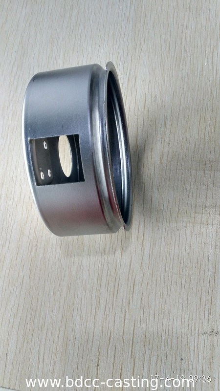 Gehäuse für Manometer, Stanzteile aus Edelstahl mit allen Arten von Oberflächen, Stanzteile