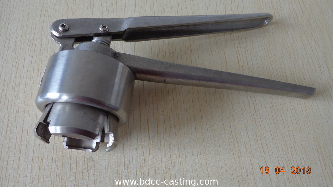 Crimpzangen  Kundenspezifische Bottiche, Diebstahlschutzdeckel; Farbdruck kann nach Kundenwunsch angepasst werden