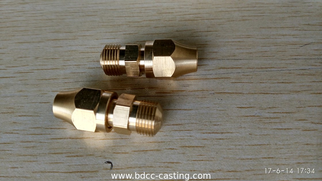 0,18 mm Löcher LPG-Anschluss, die verschiedenen LPG-Anschlüsse, kundenspezifischer Messinganschluss, hergestellt vom professionellen Hersteller in China