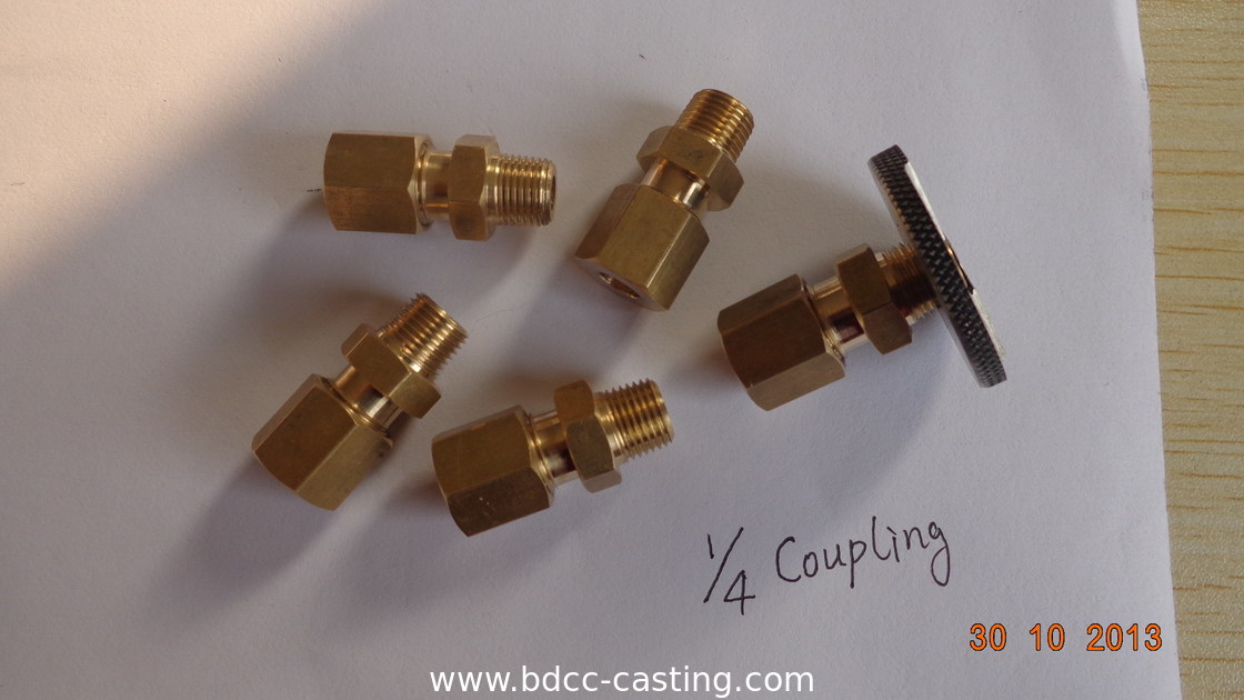 Verarbeitung kundenspezifischer Rohrverbindungen aller Art, CNC-Bearbeitung, Messingfittings, hergestellt in China vom professionellen Hersteller