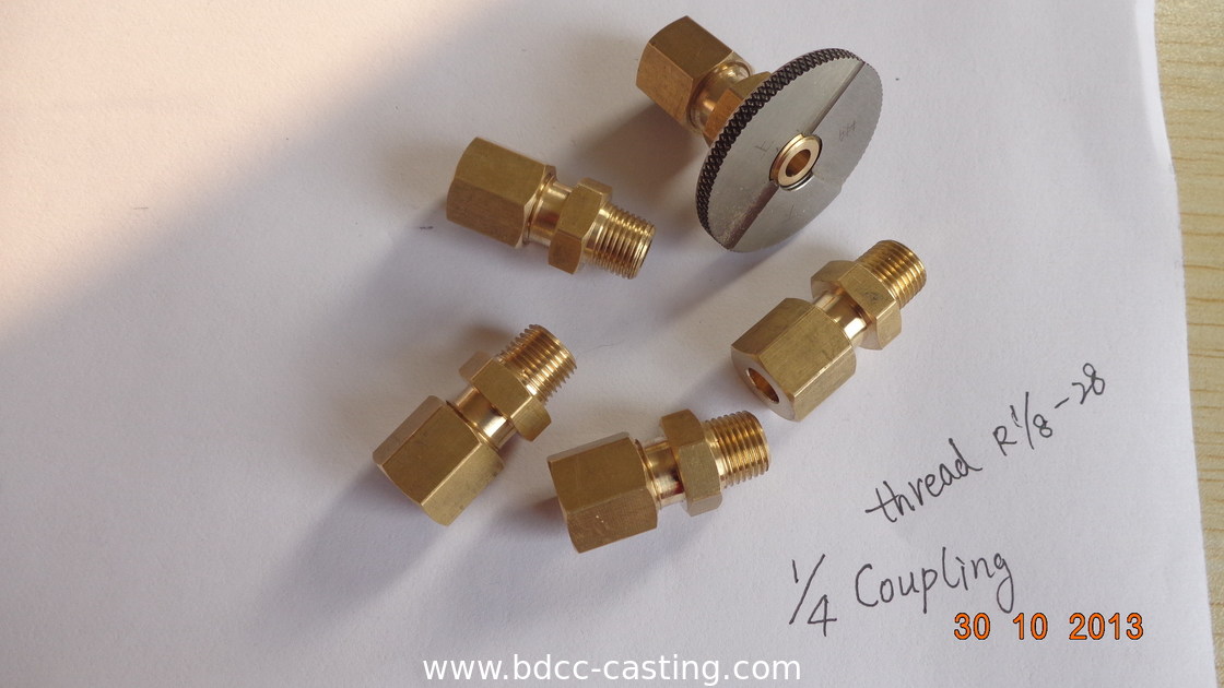 Verarbeitung kundenspezifischer Rohrverbindungen aller Art, CNC-Bearbeitung, Messingfittings, hergestellt in China vom professionellen Hersteller