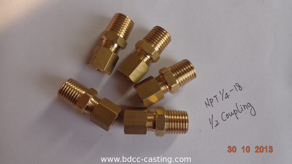 Verarbeitung kundenspezifischer Rohrverbindungen aller Art, CNC-Bearbeitung, Messingfittings, hergestellt in China vom professionellen Hersteller