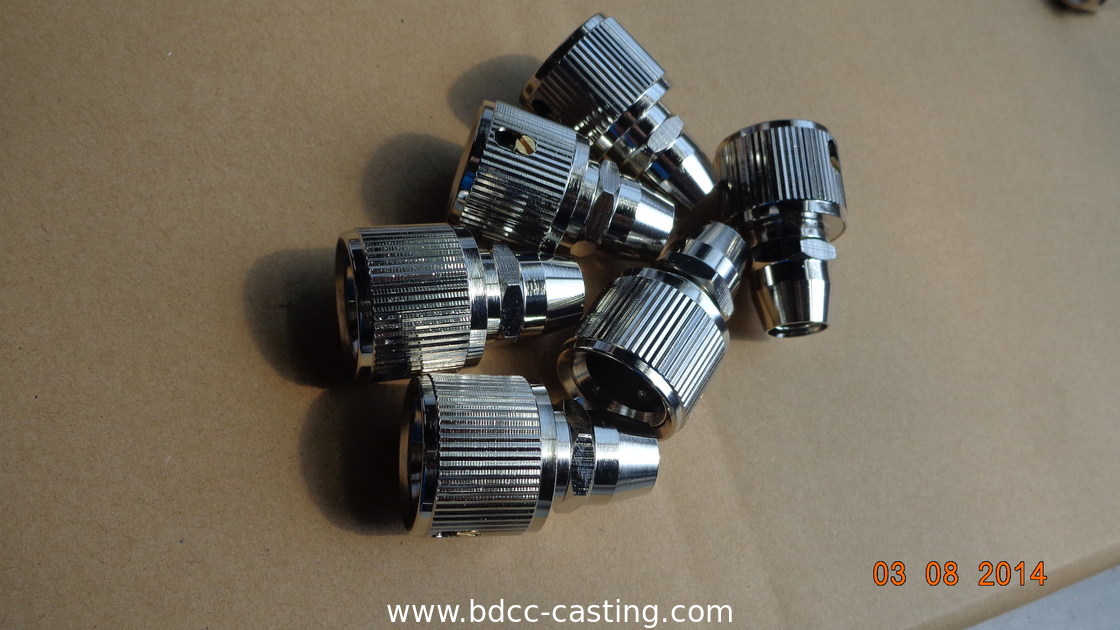 Kundenspezifisches CNC-Bearbeitungsteil mit allen Arten von Oberflächen, hergestellt von einem professionellen Hersteller in China