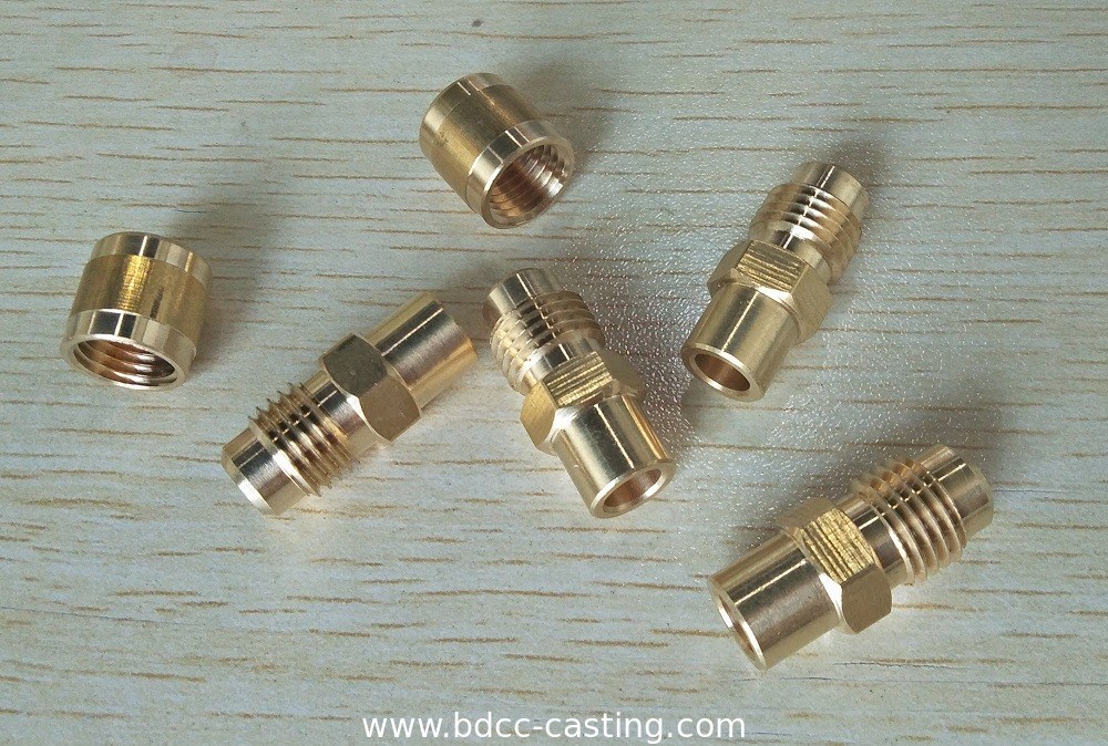 Verarbeitung kundenspezifischer Rohrverbindungen aller Art, Adapter, CNC-Bearbeitung, Messingfittings, hergestellt in China von einem professionellen Hersteller