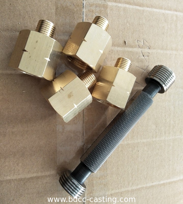 Verarbeitung kundenspezifischer Rohrverbindungen aller Art, Adapter, CNC-Bearbeitung, Messingfittings, hergestellt in China von einem professionellen Hersteller